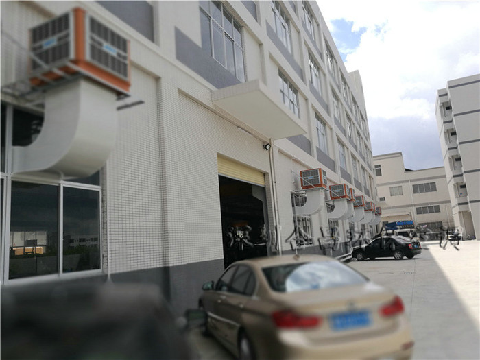 環(huán)?？照{(diào)室外掛墻式安裝圖