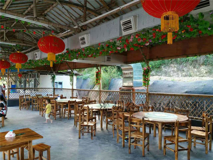 戶外餐廳降溫